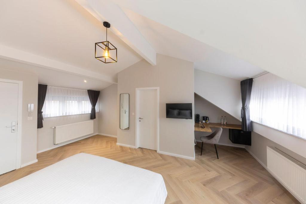 Midi Stay Brussel Bagian luar foto